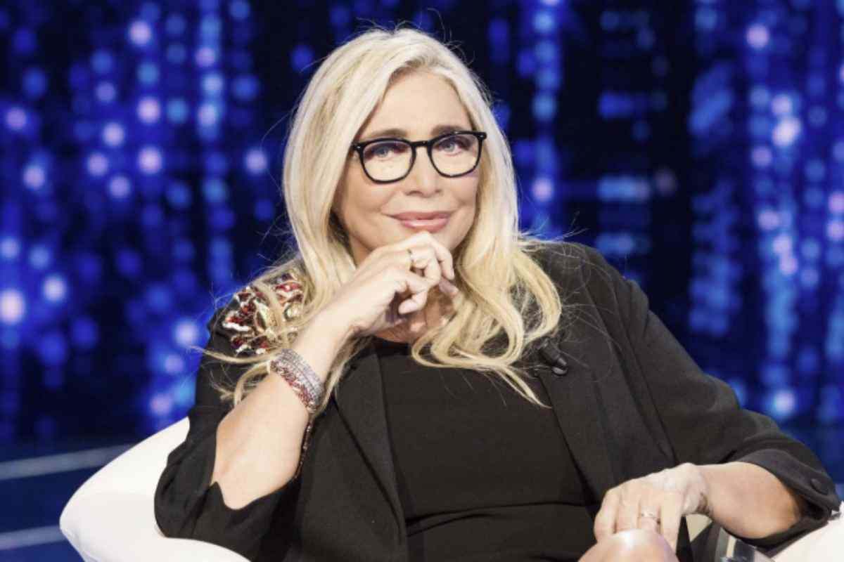 Nata a Venezia nel 1950, Mara Povoleri, nota al grande pubblico come Mara Venier, ha costruito la sua carriera partendo da attrice e modella