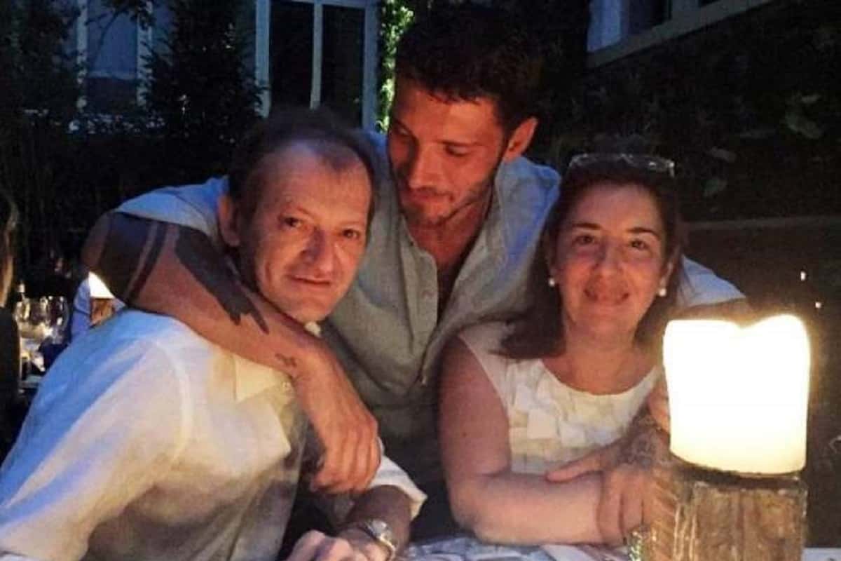 come è morto il papà di stefano de martino e chi era